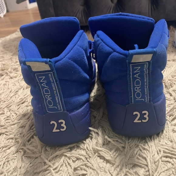 Air Jordan 12 Retro BG - Picture 2 of 3